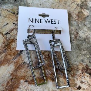 Nine West Dangling Earrings NWT